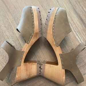 Mia clogs. Brand new. Size 40 or 8.5. Light tan.